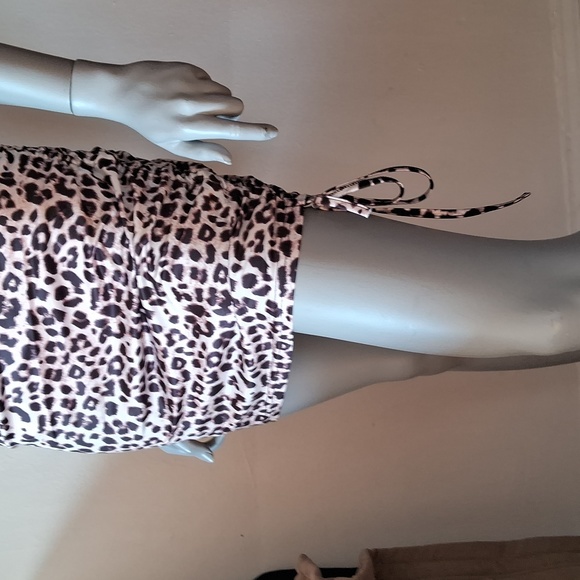 🌟 3/$30 .Silken Leapord Print Dress - Picture 3 of 5